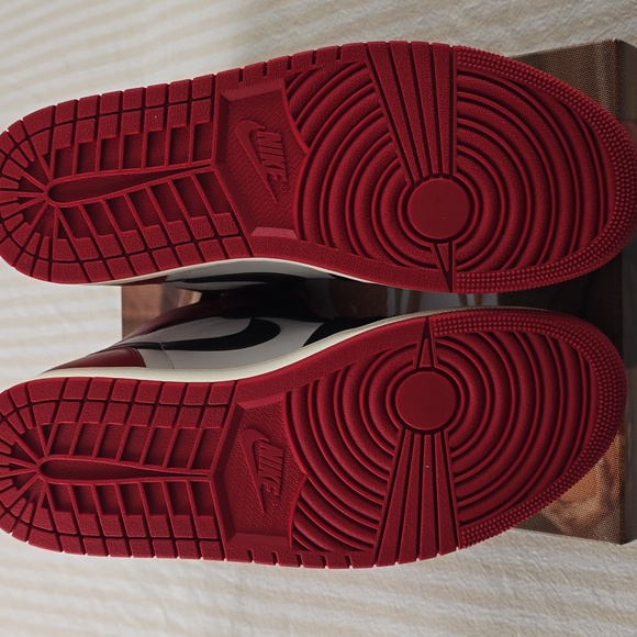 Jordan Air Jordan 1 Retro High OG 'Black Toe Reimagined' Size:10.5 - Picture 12 of 15